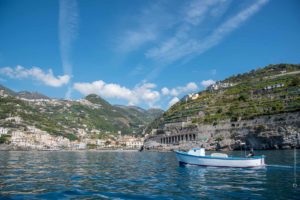 barca-mare-cielo-azzurro-costiera-amalfitana-fotografo-salvatore-guadagno
