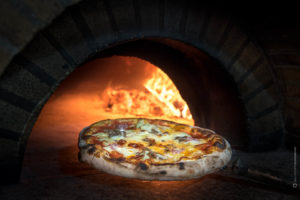 pizza-napoletana-forno-a-legna-fotografia-food